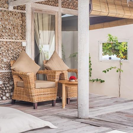 Avia Villa Resort Gili Meno Esterno foto